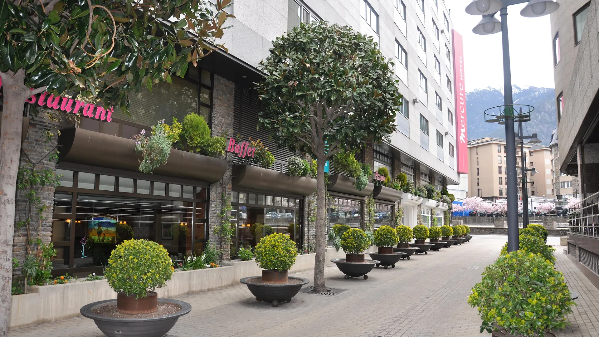 **** Hotel Mercure Andorra Andorra
